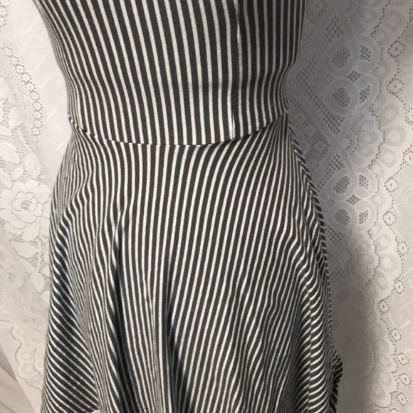 Hollister Gray and White Striped Dress - Picture 3 of 6